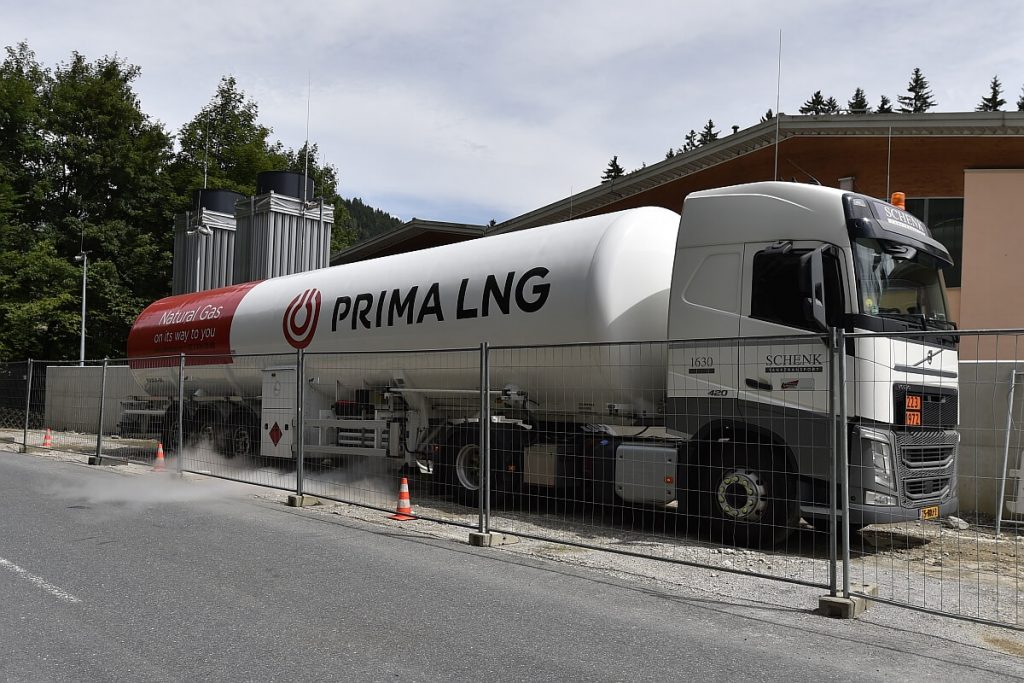 Das verflüssigte Erdgas kommt bequem per LKW zum Unternehmen. Auch die Wartung wird von Primagaz übernommen.